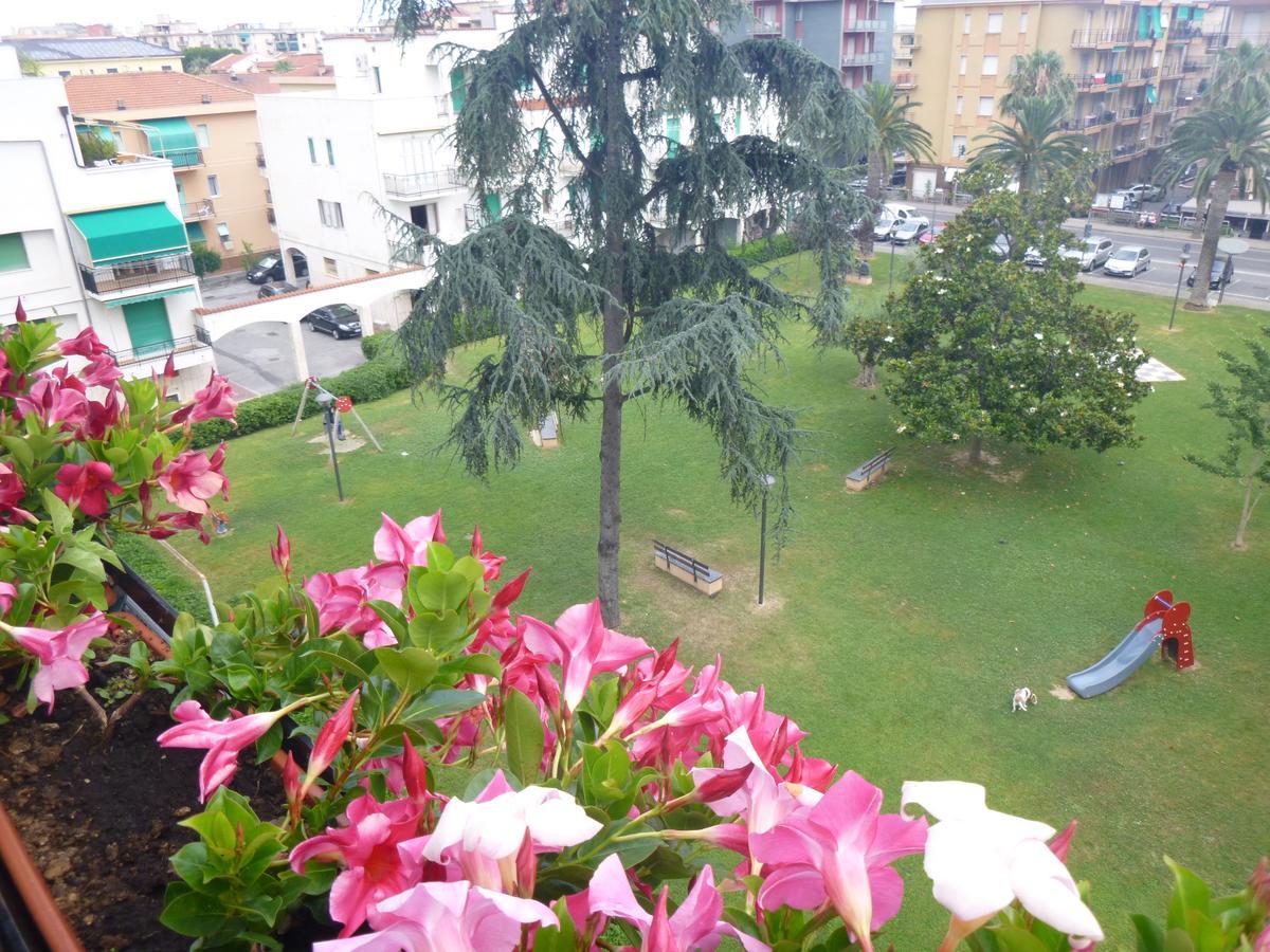 I Love Pietra Ligure Dış mekan fotoğraf